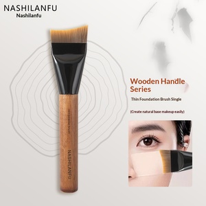 Pinceau de maquillage professionnel à tête plate en poils d'animaux avec manche en bois, idéal pour fond de teint liquide et correcteur, pour artistes - Product Image 2