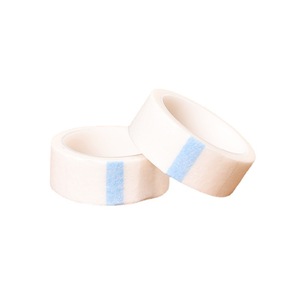 Bande adhésive non tissée blanche, épaisseur 5 mm, respirante, pour usage médical - Product Image 5