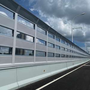 Barrière <span class=keywords><strong>anti</strong></span>-<span class=keywords><strong>bruit</strong></span> moderne en acrylique et métal pour autoroute avec fonctions de réduction du <span class=keywords><strong>bruit</strong></span> et de protection <span class=keywords><strong>anti</strong></span>-corrosion - Product Image 5