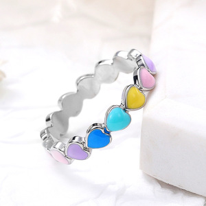Anello a Cuore Colorato da Donna, Stile Smaltato, Aperto e Regolabile, Gioiello Romantico alla Moda, Anello Statement a Forma di Cuore Carino - Product Image 3
