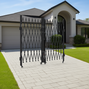 Barrière de sécurité à double pliage en acier, 63,39 x 122 pouces, verrouillable, pour extérieur, rétractable, commande manuelle - Product Image 2