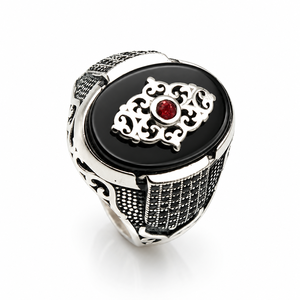 Anello Gotico da Donna Stile Dark con Rilievo Goffrato, Anello Statement Massiccio per Uso Quotidiano, Ufficio, Feste e Streetwear - Product Image 1