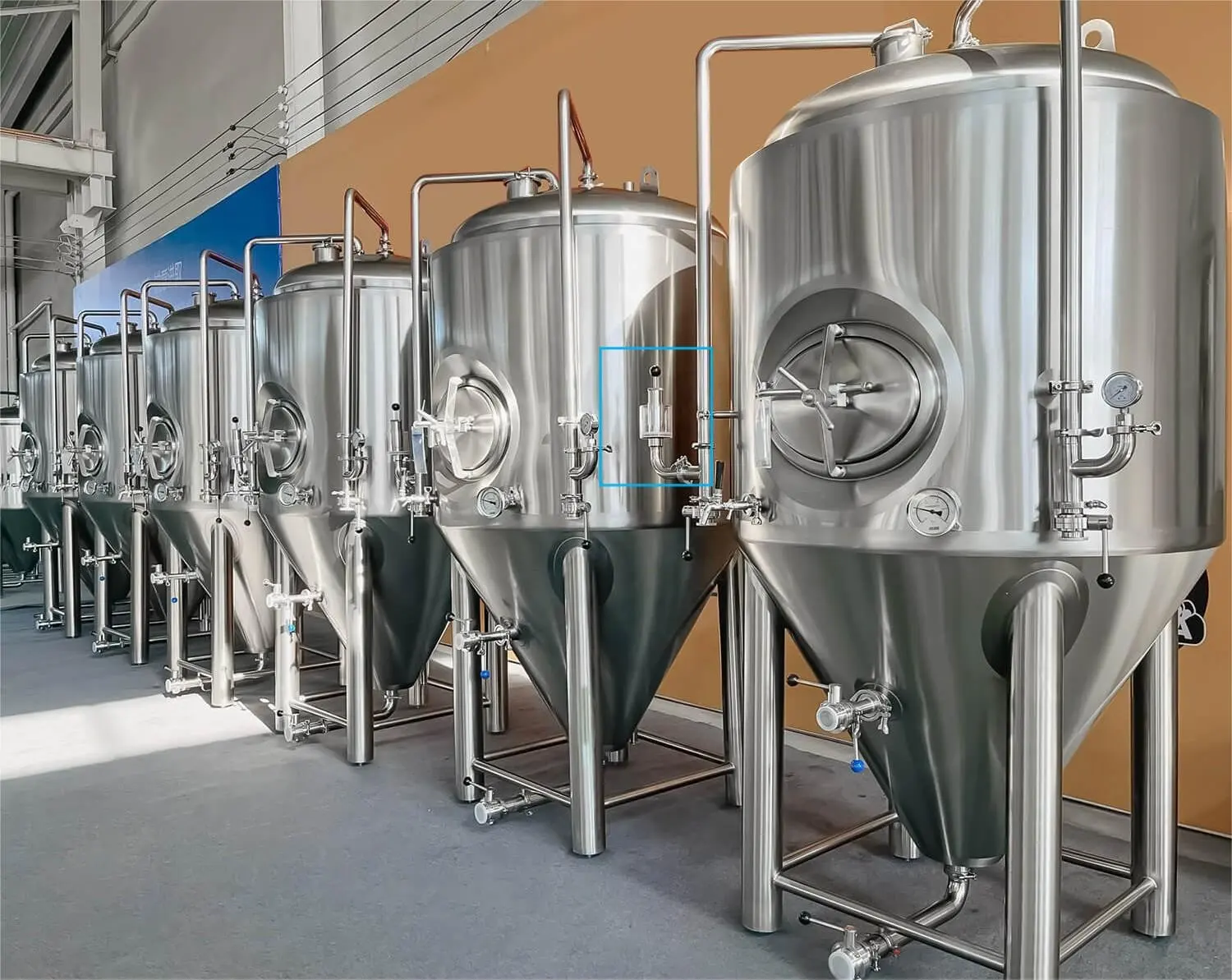 10BBL 15BBL 20BBL 30BBL CARRY Customized Brewery Fermenter 304 Stainless Steel Conical Beer Fermentation Tank For Sales