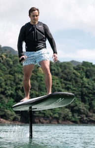 NOUVEAU Wakeboard Hydrofoil Ravik Vinga 3 en Fibre de Carbone avec Stand Up Paddle pour Sports Nautiques - Product Image 1