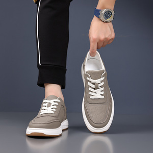 Chaussures de sport décontractées pour hommes avec empeigne en maille, respirantes, amortissantes et semelle extérieure en caoutchouc anti-odeur. - Product Image 3