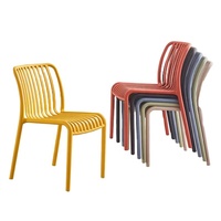 Chaise d'extérieur empilable en plastique moderne, vente en gros, chaise de jardin en PP
