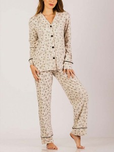 Set <span class=keywords><strong>pigiama</strong></span> in <span class=keywords><strong>cotone</strong></span> <span class=keywords><strong>biologico</strong></span> in vendita diretta, <span class=keywords><strong>pigiama</strong></span> con decorazioni floreali, set <span class=keywords><strong>pigiama</strong></span> da <span class=keywords><strong>donna</strong></span> in <span class=keywords><strong>cotone</strong></span> lavorato a maglia di alta qualità - Product Image 4