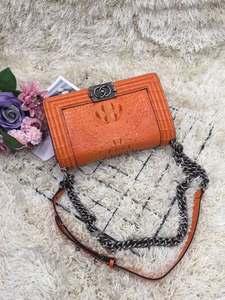 Sac à bandoulière/croisé de luxe pour femme en cuir véritable 100 %, grande capacité, imperméable, durable, avec fermeture à bouton, de marque - Product Image 3