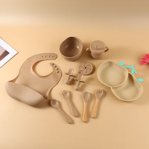 库存食品级硅胶吸盘分格餐盘套装家用婴儿专用餐饮用品 - Product Image 4
