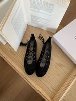Tendance 2026 : Ballerines vintage pour femme à lacets en daim microfibre, chaussures décontractées à semelle en caoutchouc, support usine OEM ODM personnalisé