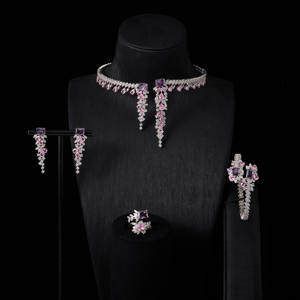 00025 набор женских колье-чокеров с фианитом - Product Image 1