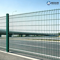 Haute qualité Installation facile vert PVC enduit flexion aéroport ferme supports 50x200mm maille usine chinoise V maille