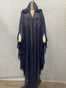 Vestido Largo Abaya con Capucha y Mangas Murciélago, Bordado Árabe, para Mujeres Musulmanas, Ideal para el Verano y Eid - Product Image 3