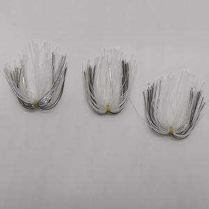 Vente en gros à prix réduit : 50 pièces de jupes de pêche en silicone et en caoutchouc - Product Image 2