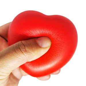 Balle anti-stress en mousse PU personnalisée avec impression de logo, balle anti-stress en forme de ballon de football - Product Image 5