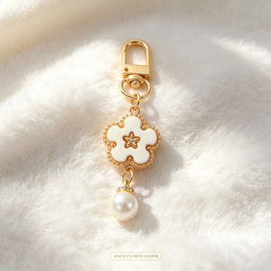 Elegant White Enamel Clover Pearl Keychain Gold Swivel Snap Hook Luxury Style Handbag Charm Fashion <b>Key</b> Decor For Ladies Gift - Product Image 1