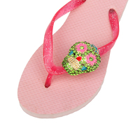 Chaussures de mariée et mocassins de créateur avec boucles de chaussures en métal ornées de perles et de strass, accessoires de luxe et bijoux décoratifs