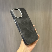YUBO cuir nouveau Design luxe en cuir véritable étui de téléphone portable pour iPhone 16 15 Pro Max avec cadre de caméra en métal et touches latérales