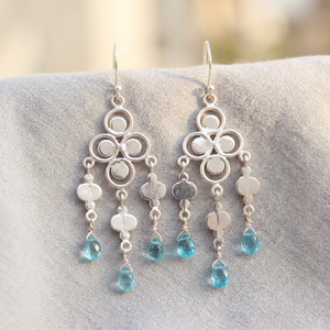 Boucles d'oreilles pendantes uniques en topaze bleue en forme de goutte d'eau, en argent sterling 925 certifié, pour femme, style ethnique, pour mariage, fiançailles, soirée - Product Image 1
