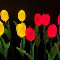 Lampu Taman LED Tulip Simulasi Bunga Luar Ruangan Komersial Tahan Air IP65 untuk Dekorasi Taman Bertema Festival Liburan