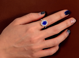 แหวนเงินประดับไพลินสีน้ำเงินสังเคราะห์ 7x9 มม. รูปไข่ทรงโอวัล ประดับแบบหนามเตย เครื่องประดับทางศาสนาคริสต์แสนโรแมนติก - Product Image 5