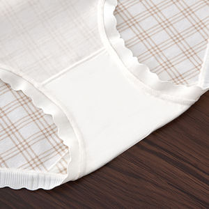 Vente en gros d'usine de sous-vêtements pour femmes en stock Culottes imprimées à mi-taille avec motif d'<span class=keywords><strong>ours</strong></span> Culottes respirantes pour étudiantes - Product Image 2