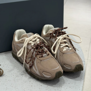 Calzado Deportivo de Lujo, Clásico, de Diseño, Transpirable, Impermeable, con Malla Cerrada, Cómodo, para Correr al Aire Libre, para Hombre y Mujer - Product Image 3