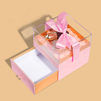 Offre Spéciale Transparent carré acrylique boîte-cadeau nouveau Style vide bonbons fleur conteneur gaufrage mat stratification revêtement UV