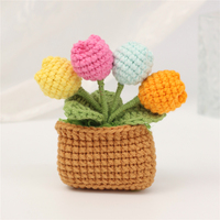 Aimant de réfrigérateur en forme de tulipe au crochet fait main, fleur tricotée multicolore, décoration pour armoire de cuisine, tableau blanc, bureau à domicile, Pâques