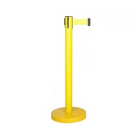 Poteau de barrière de circulation rétractable à double sangle pour le contrôle des foules