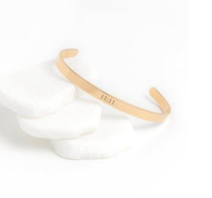 Brazalete grabado inspirador de acero inoxidable, pulsera con cita motivacional personalizada, brazalete de oro, pulsera con símbolo de respiración Om, joyería - Product Image 3