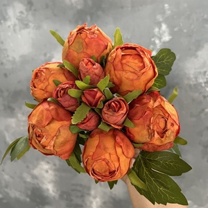 Ramo Artificial con Capullos de Peonía y Rosas con Bordes Quemados, Flores Artificiales Vintage para Decoración de Bodas y Centros de Mesa - Product Image 5