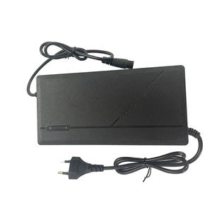 Chargeur de scooter électrique 60V 67.2V 72V 84V de bonne qualité 2A 5A avec prise USA/CA/AU/EU/UK - Product Image 1