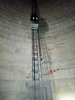 Petit ascenseur de chantier pour travaux de levage industriels Mini palan avec structure compacte