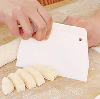 Coupe-pâte pour pâtisserie, grande taille, outils de cuisson, racloir en plastique de 19 cm