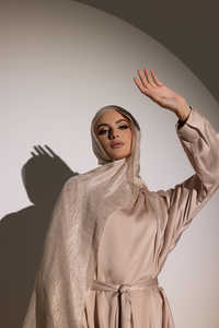 2024 liso Color sólido seda borde ligero brillo liso plisado gasa Hijab pañuelo para la cabeza chal bufandas - Product Image 4