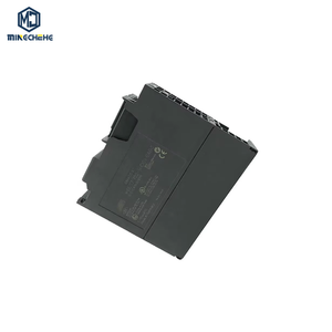 PLCS7-300 อะนาล็อกเอาท์พุต SM 332 6ES7 332-5HD01-0AB0 6ES7332-5HD01-0AB0 โมดูลควบคุม PLC มีสินค้าในสต็อก - Product Image 1