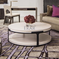 Table basse ronde moderne avec cadre en métal pour salon