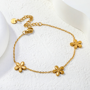 18K Gold Plated Stainless Steel Flower Charm <b>Bracelet</b> Unisex <b>Cute</b> Dainty Five-Petal Floral Chain Link Hypoallergenic - Product Image 3