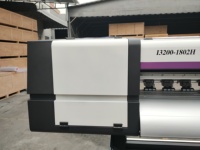 Mesin Cetak Digital Eco Solvent 1800 mm Pabrikasi Pabrik dengan Kepala Cetak I3200 Presisi Tinggi