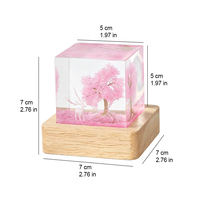 Lampe de nuit en résine faite à la main, cube, cerisier rose, cerf, diorama, lampe de bureau en bois USB LED pour la décoration de la chambre des filles