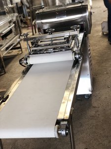 2200x640x1200 (DxRxC) Warranty 1 Year Vietnam Bakery Engine Motor 220V/380W 750w Power 2 CONVEYOR DOUGH MOLDING <b>MACHINE</b> - Product Image 3