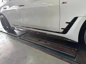 Kit Carrozzeria in Fibra di Carbonio per <span class=keywords><strong>BMW</strong></span> <span class=keywords><strong>I4</strong></span> 21: Labbro Anteriore, Diffusore Posteriore e Minigonne Laterali - Product Image 3