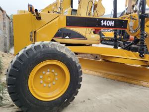 Motoniveladora CAT 140H usada, 14 toneladas, hecha en Japón, componentes de núcleo de máquina de servicio pesado, bomba, caja de cambios, 138KW, excelente rendimiento - Product Image 3