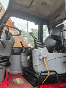 Excavatrice sur roues Hyundai 150W-9 de 15 tonnes avec moteur Cummins, boîte de vitesses et pompe d'origine, d'occasion en Corée, à vendre - Product Image 5