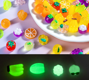 DIY dibujos animados pequeña naranja Morera uva mangostán caqui <span class=keywords><strong>kiwi</strong></span> limón luminoso brillante gran fruta resina 3D encanto bolsa ciega - Product Image 2