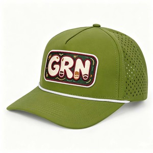 Gorra de golf impermeable sin estructura de 5 paneles con visera plana y cierre a presión, gorra trucker con corte láser, gorra perforada con cuerda, gorras de béisbol para hombre - Product Image 3