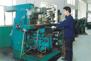 China Progressive Stamp ing Die Mold, Messing Automobile Price Blech Scharnier Sets Stamp ing Die Tool - Product Image 3