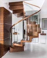 Escalier en spirale extérieur sur mesure, fabrication directe d'usine, construction en acier pour maisons, villas, appartements - Design contemporain, durable, sûr, en métal