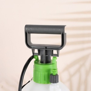 Pulvérisateur à dos manuel de 4 gallons pour le jardinage domestique - Product Image 4